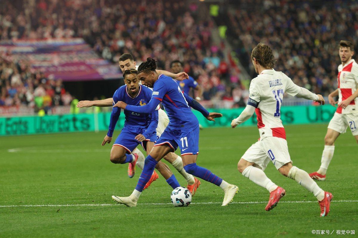 开云体育入口-关于法甲球队在比赛中力压对手，成功夺得胜利的信息