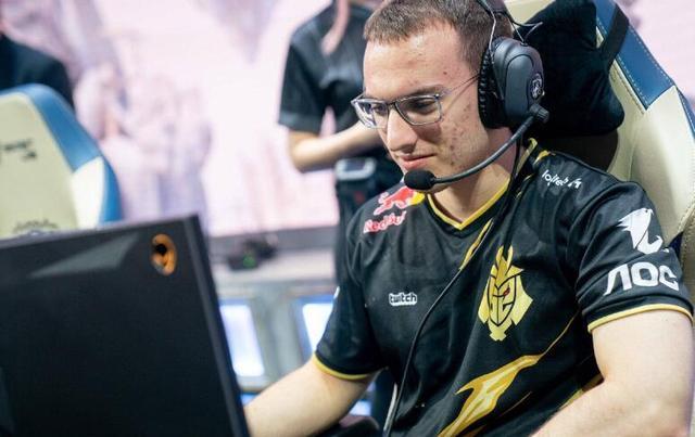 开云官网-TSM轻取DRX,Clid操刀奇招英雄翻盘鏖战多局四强赛,锁定晋级资格