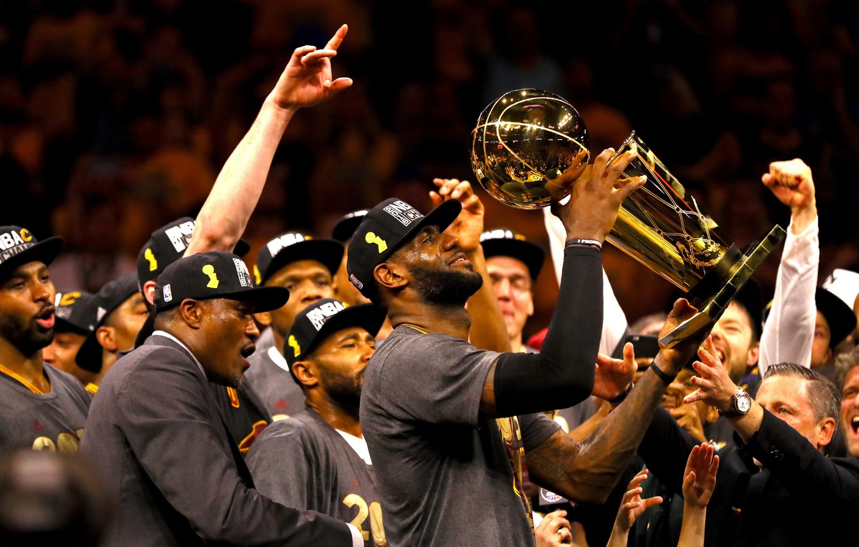 开云体育APP下载-关于湖人再胜灰熊，詹姆斯领衔全队火力猛攻的信息