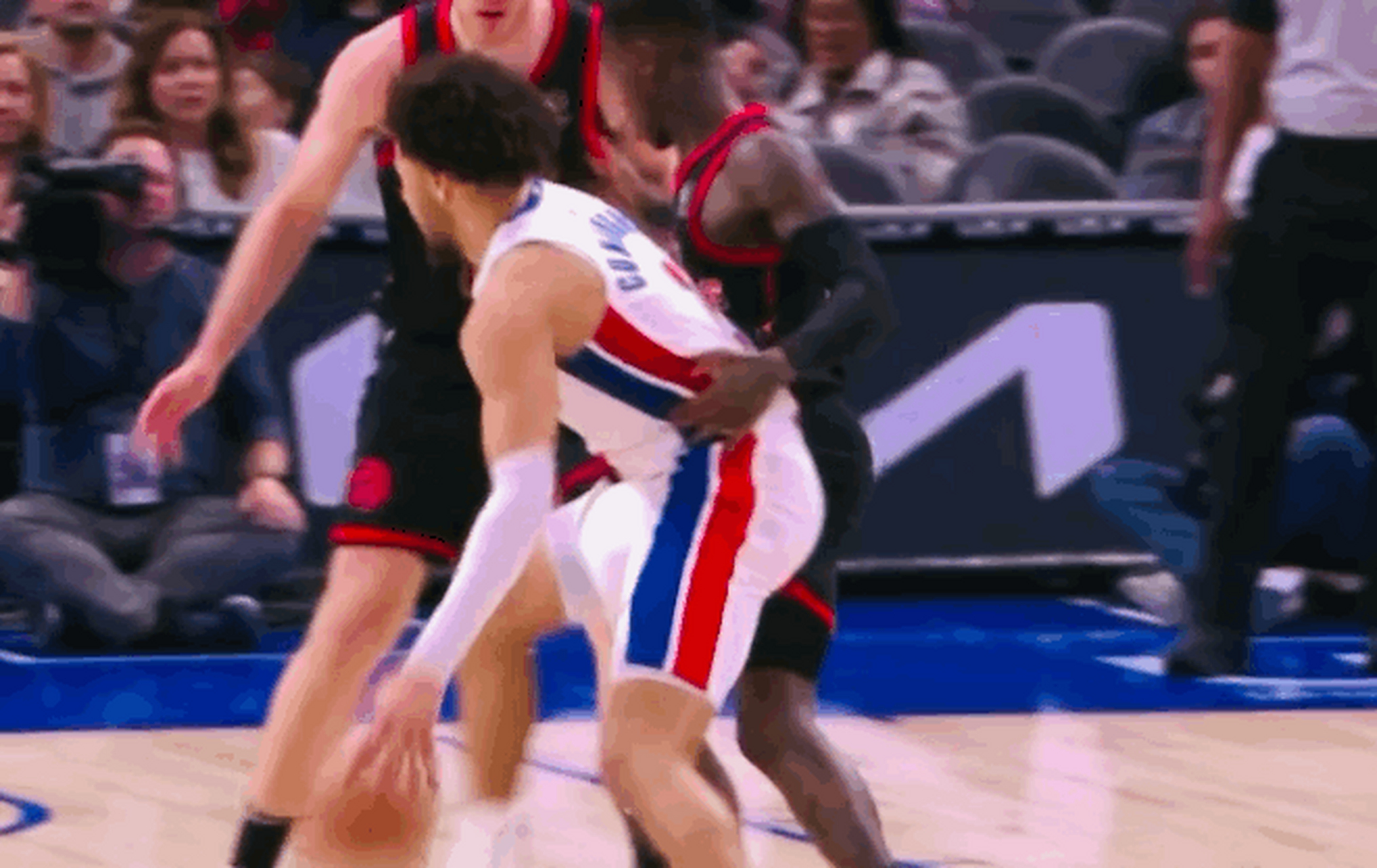 开云体育中国-凯尔特人击败活塞,晋级东部半决赛