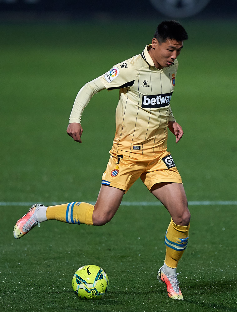 开云体育-国王杯次回合皇家社会胜卡斯特利翁