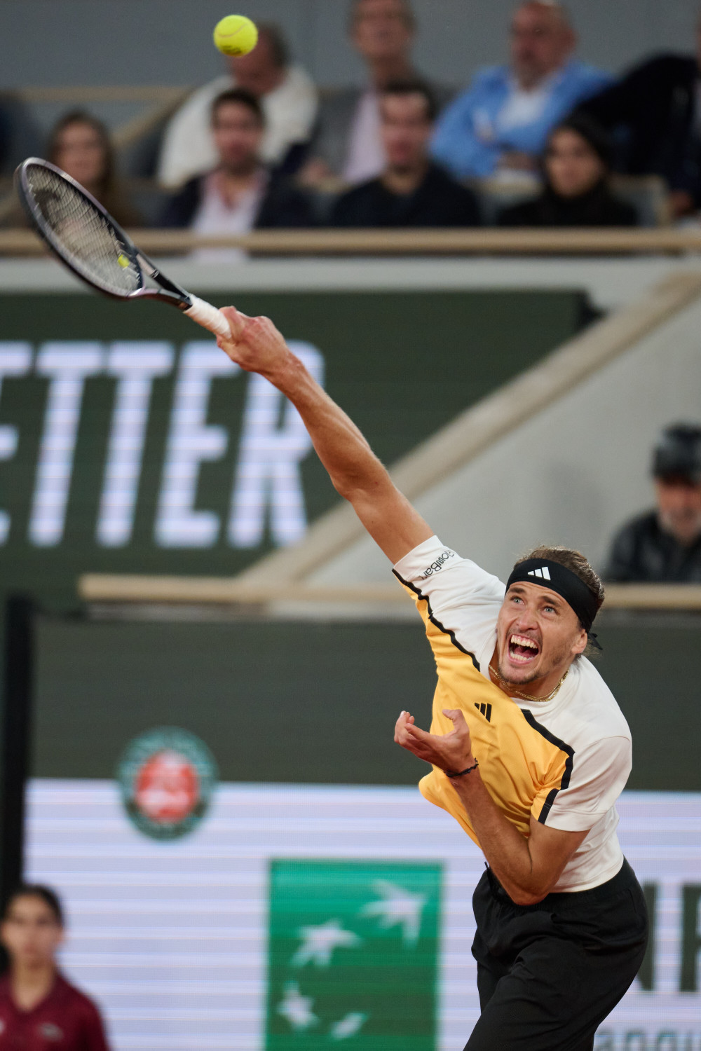 开云体育官方网站-ATP总决赛力克年终总决赛,兹维列夫刷新纪录的简单介绍