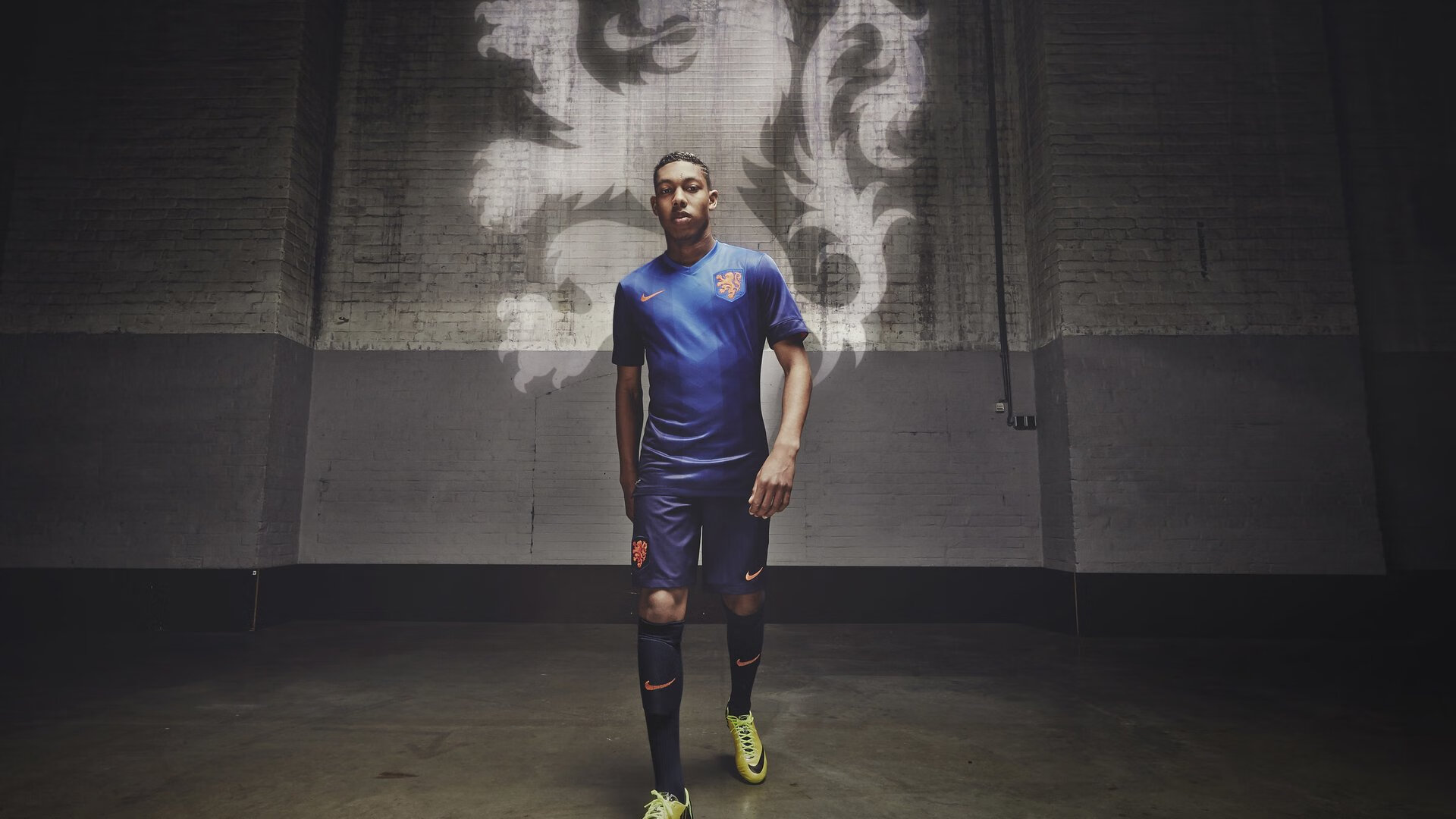 开云体育入口-F1年度争冠之夜，当赛道遭遇哈兰德式持续杀伤