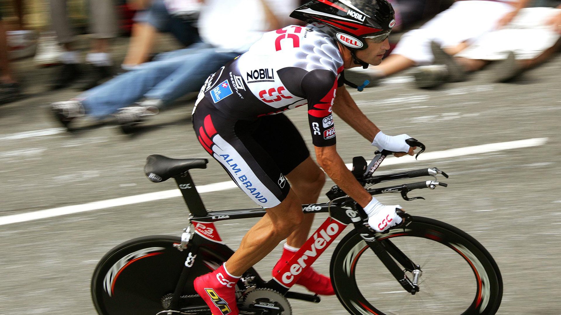 开云体育-破晓一枪,当维京战吼遇上樱花静寂,波尔如何用0.01秒改写历史